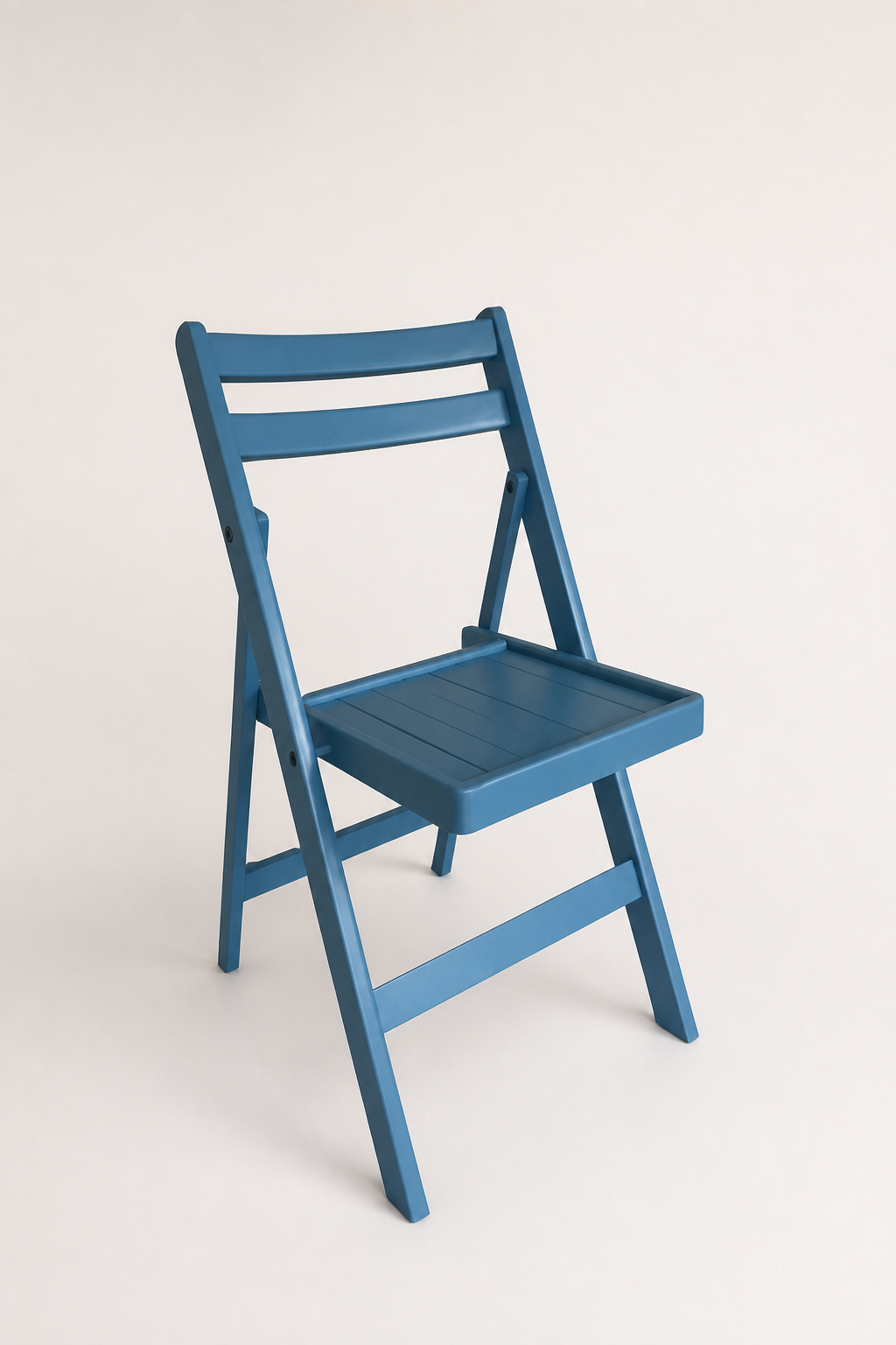 Fold Wood Plus — дървен стол за ресторанти и хотели