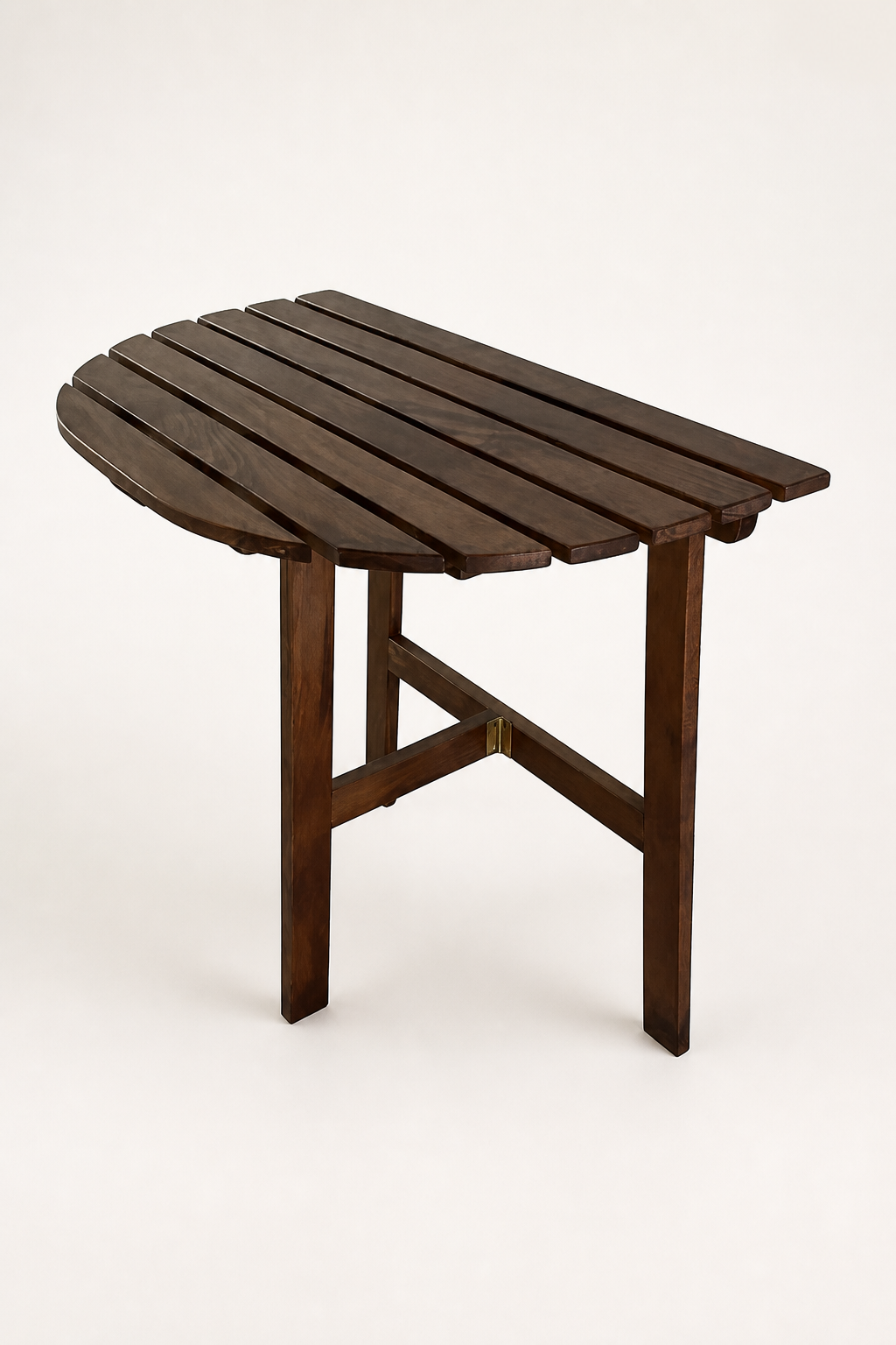 Terrace Compact — дървена маса за ресторанти и хотели